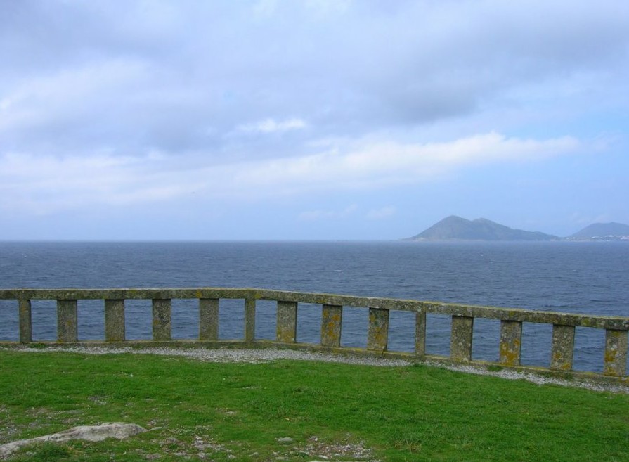 Solpor sobre as illas dende a serra do Barbanza