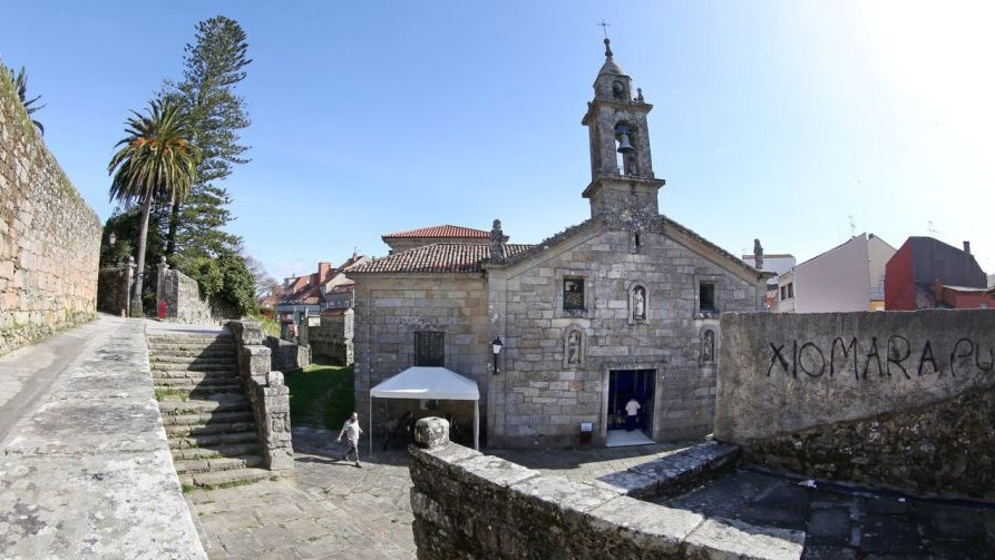 Igrexa de Santiago do Deán na Pobra