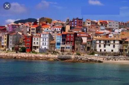 Ruínas do castro de Santa Tegra co Miño ao fondo