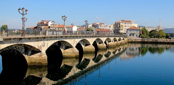 Paseo fluvial do río Lérez ao seu paso por Pontevedra