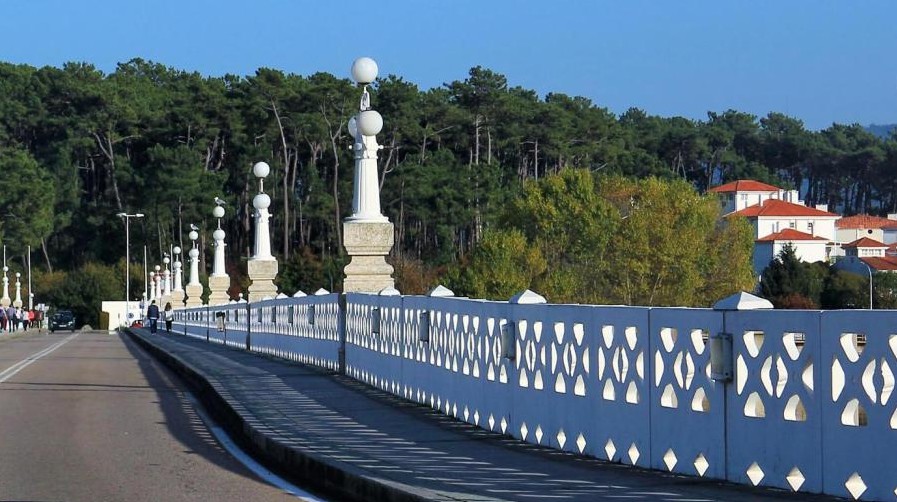 Capela recuberta de cunchas na Illa da Toxa